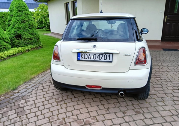 MINI ONE cena 21500 przebieg: 145500, rok produkcji 2010 z Izbica Kujawska małe 232